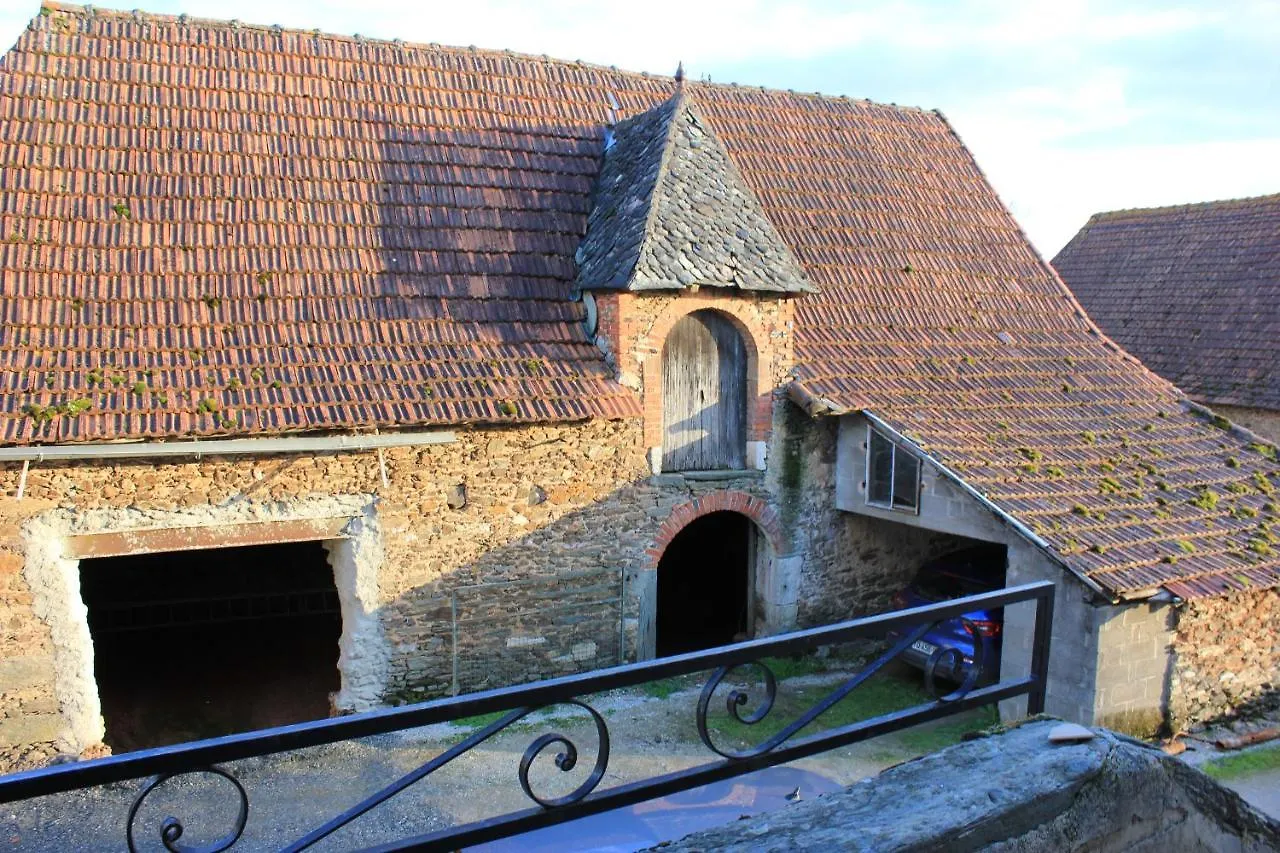 gite de La Carrière Saint-Julien-de-Piganiol Hébergement de vacances